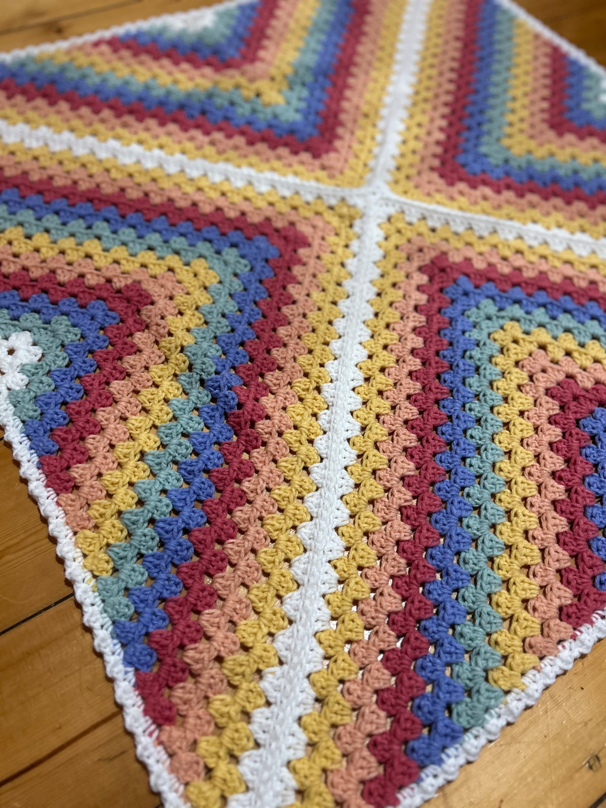 Daphne Afghan Crochet Baby Blanket - Rainbow (Yellow centre)
