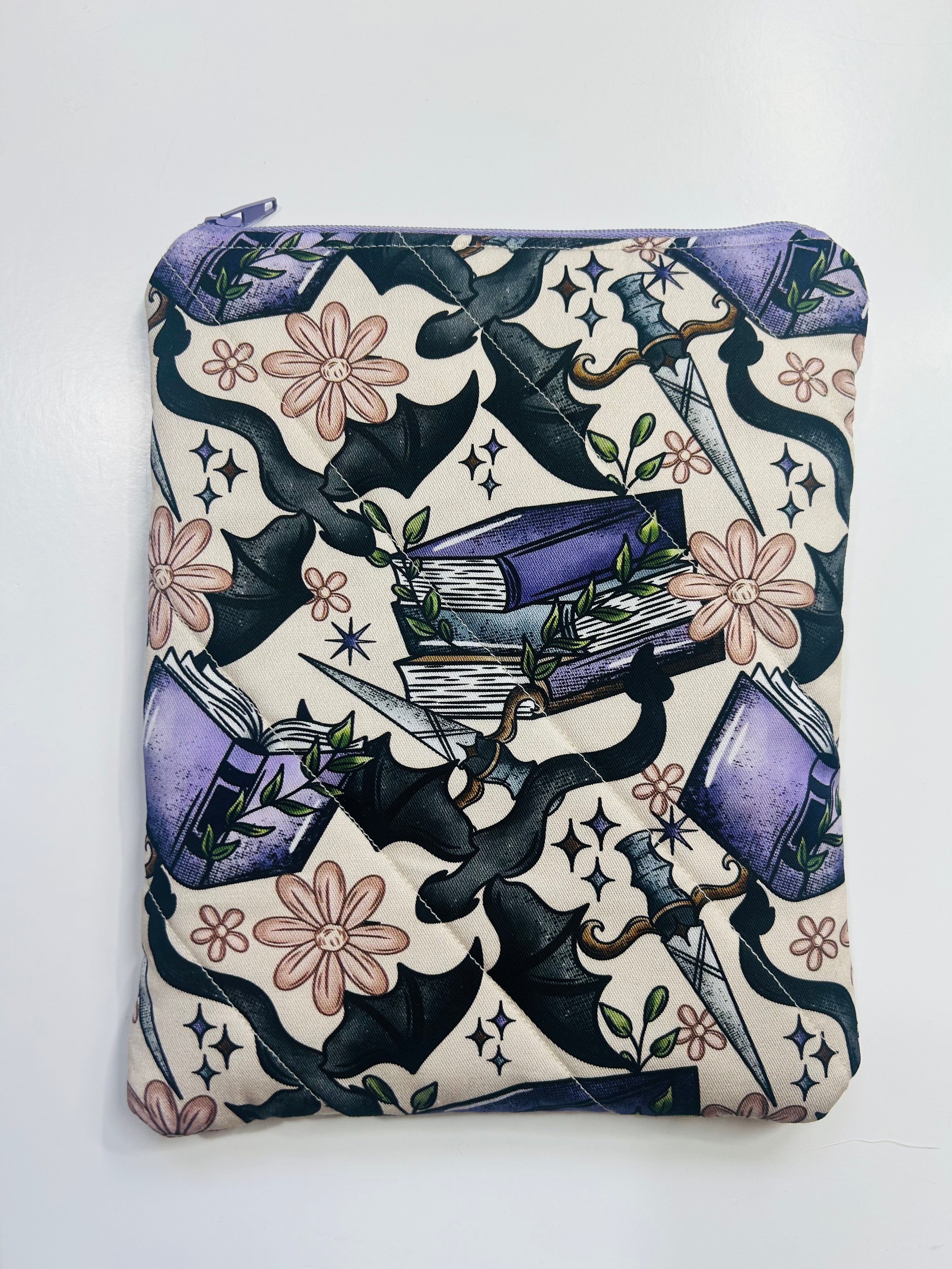 Fantasy Books and Dragons | Handmade Padded E-Reader Sleeve with Zip | Kindle & Kobo Case