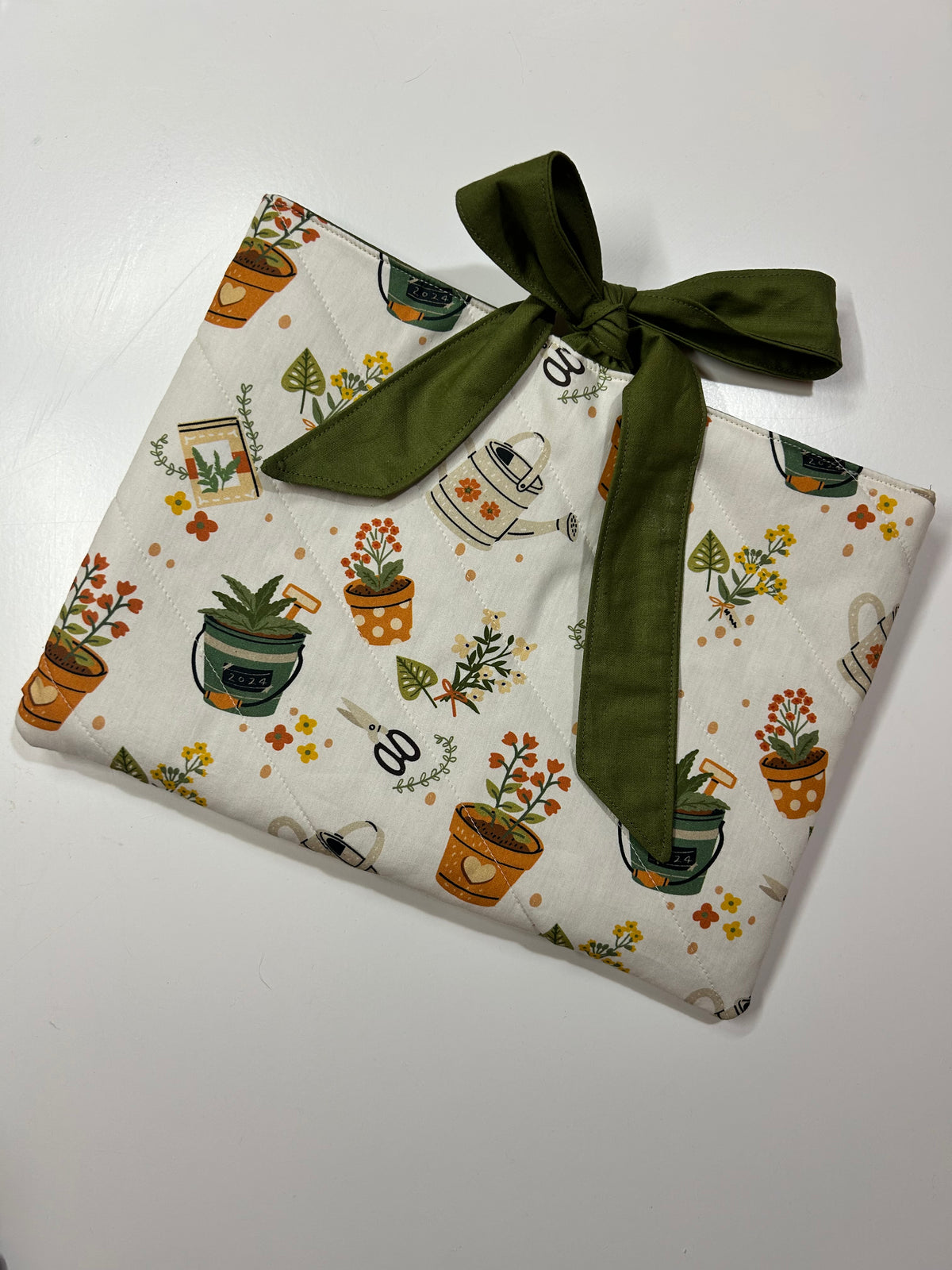 Plant Book/Ipad Sleeve with green Lining and Ties