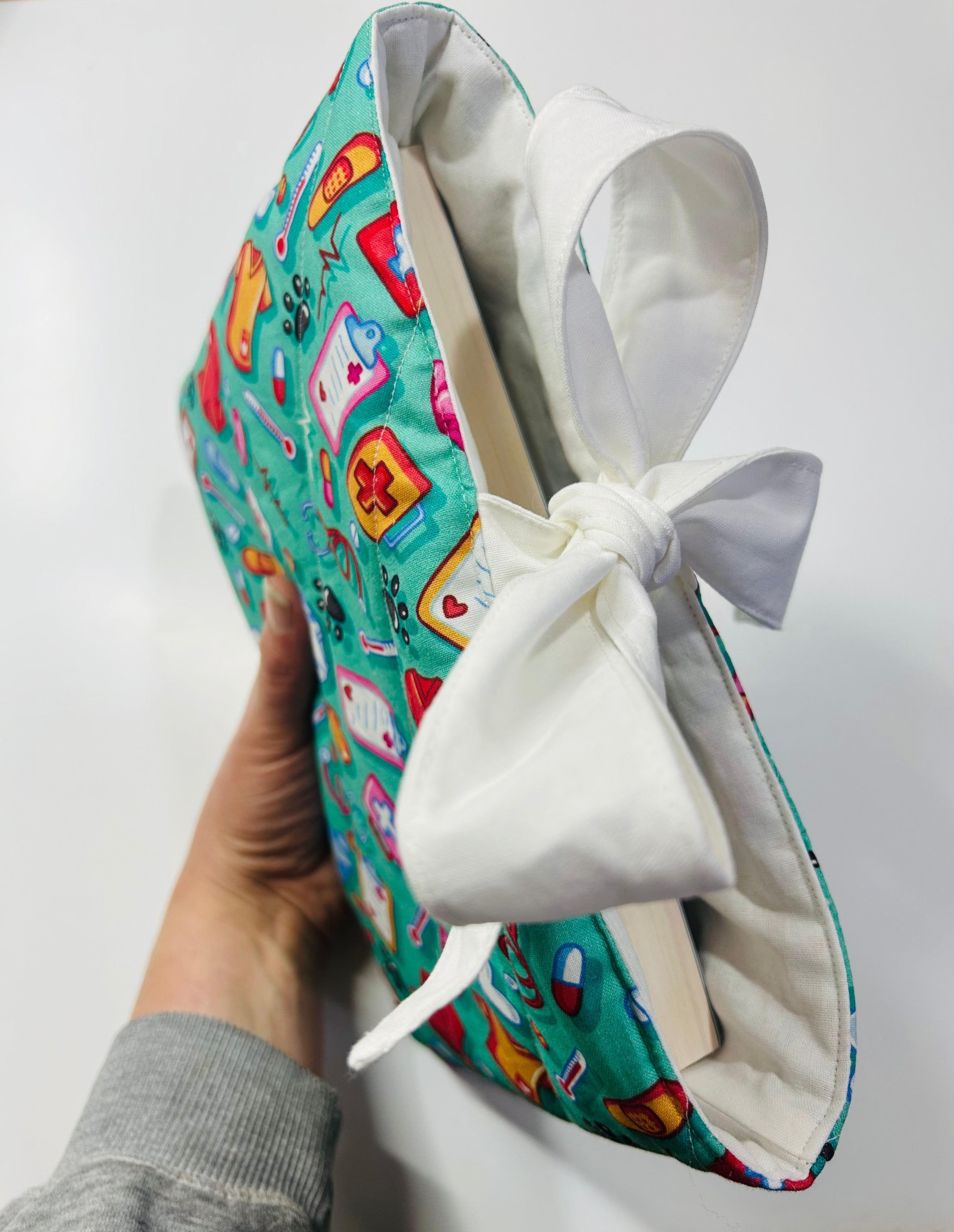 MedicalBook/Ipad Sleeve with White Lining and Ties